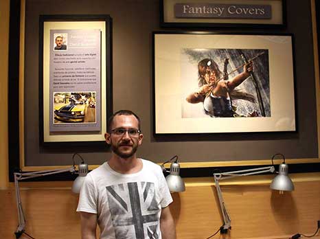 Inagurando la exposción en C-10